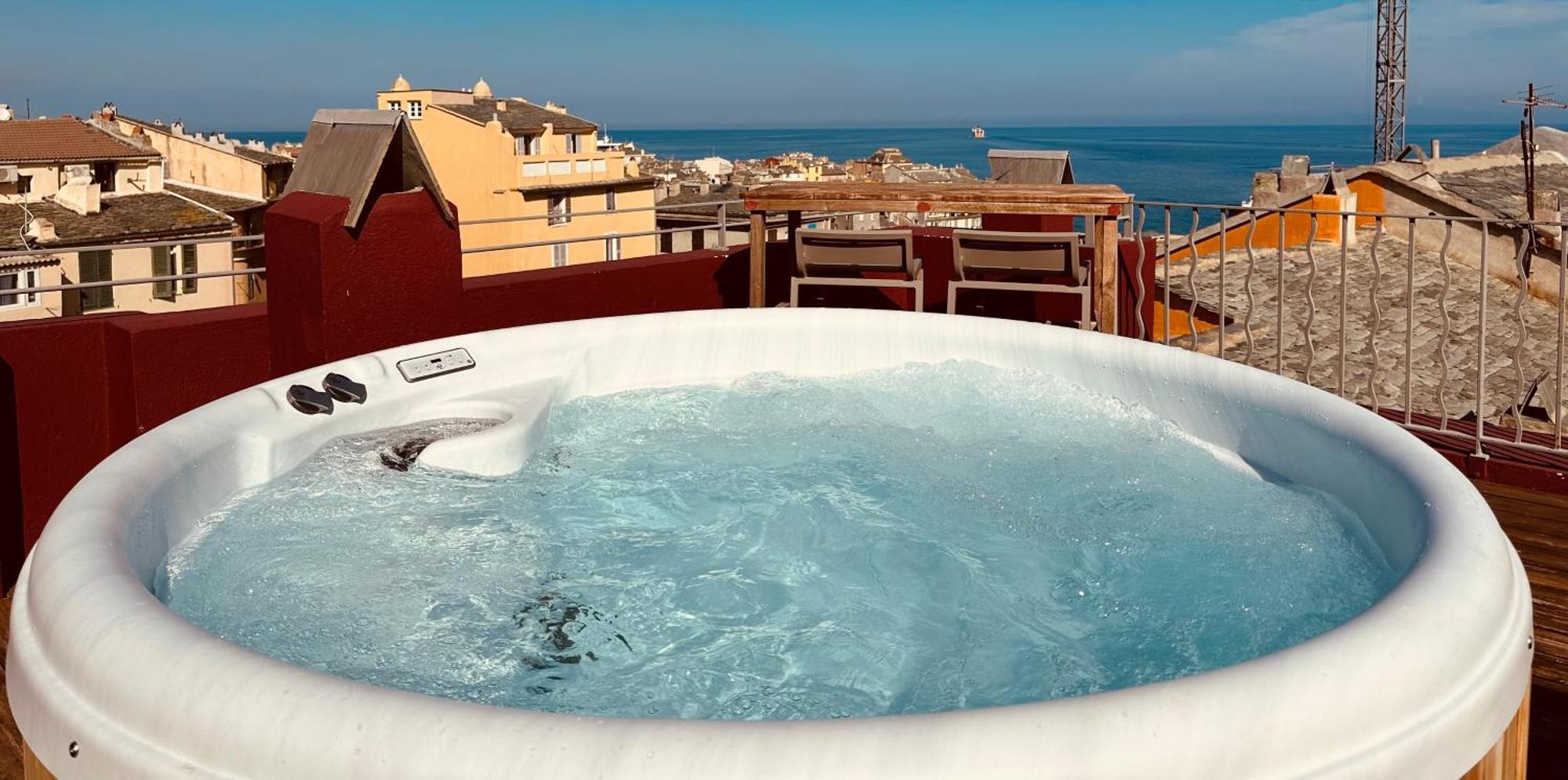 Pepites Bastiaises Vatta Appartement Roof Top Jacuzzi Vue Vieux Port Бастия Экстерьер фото